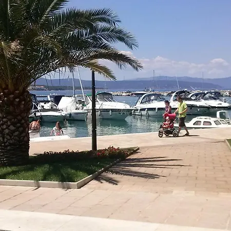 Holiday House Milka Malinska